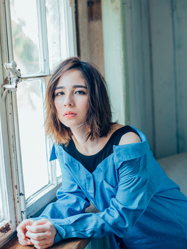 ホワイト イセザキのヘアスタイル「無造作クールロブ」の拡大画像