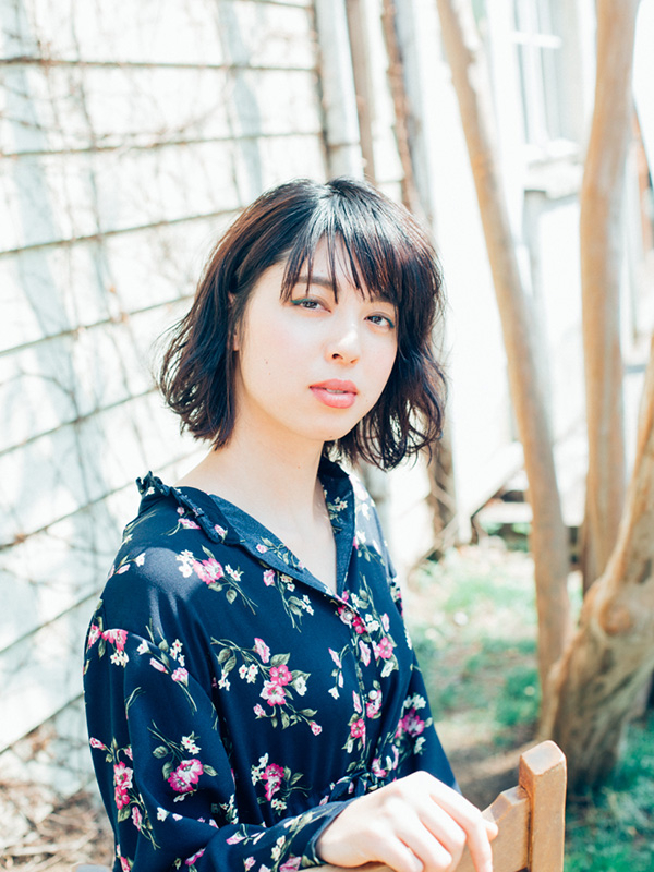 ホワイト イセザキのヘアスタイル「エアリーボブ」の拡大画像